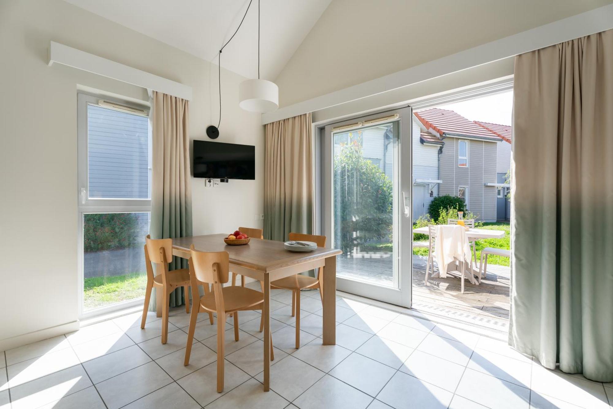 Residence Pierre & Vacances Le Domaine Du Bois De La Gree ポミシェ エクステリア 写真