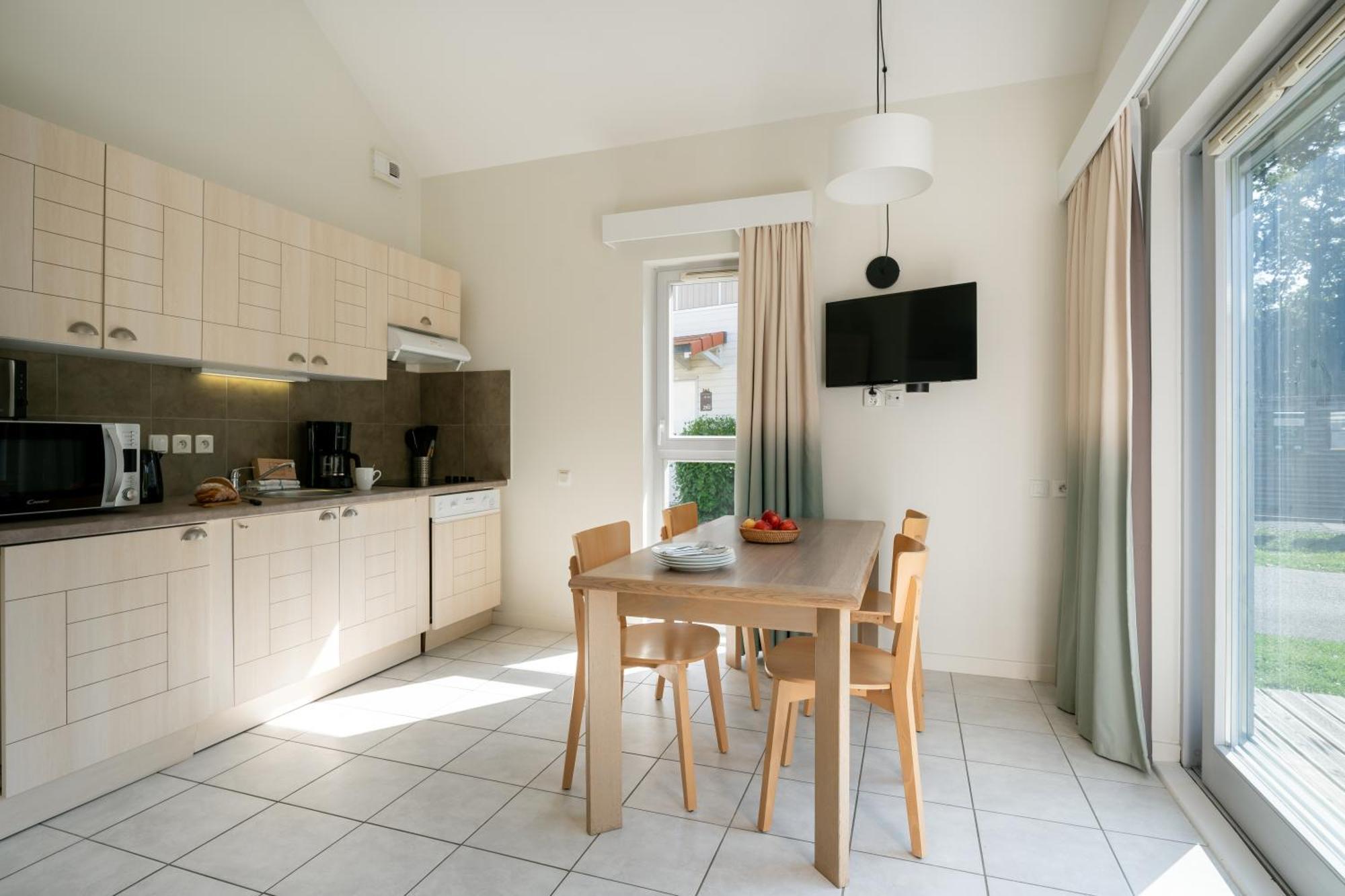 Residence Pierre & Vacances Le Domaine Du Bois De La Gree ポミシェ エクステリア 写真