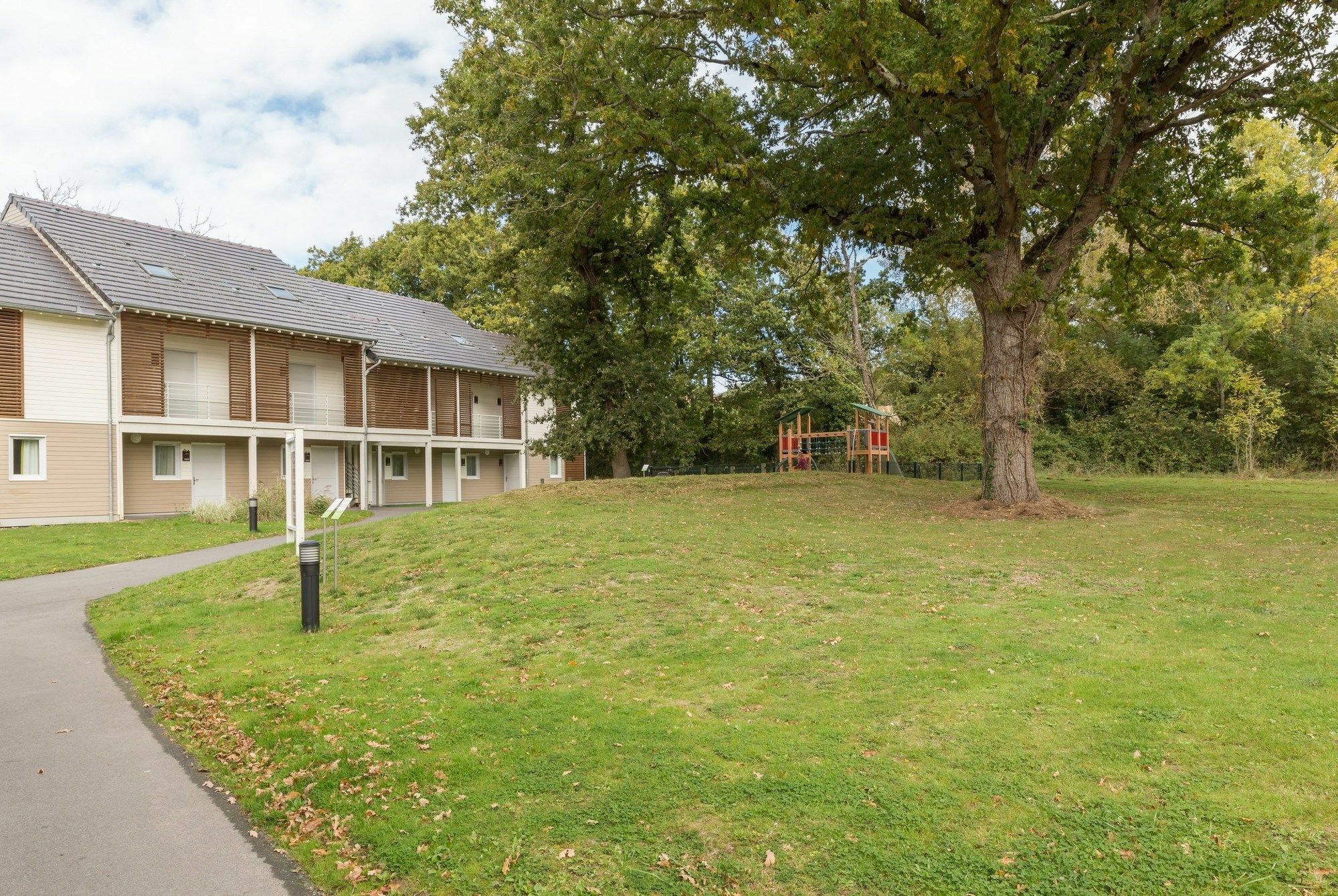 Residence Pierre & Vacances Le Domaine Du Bois De La Gree ポミシェ エクステリア 写真