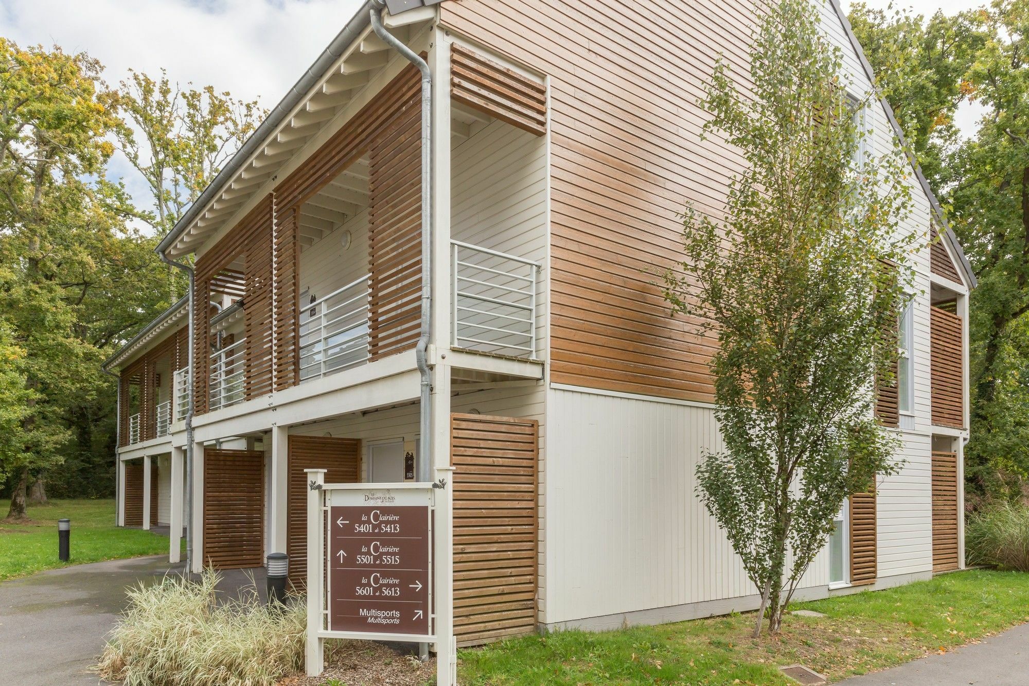 Residence Pierre & Vacances Le Domaine Du Bois De La Gree ポミシェ エクステリア 写真