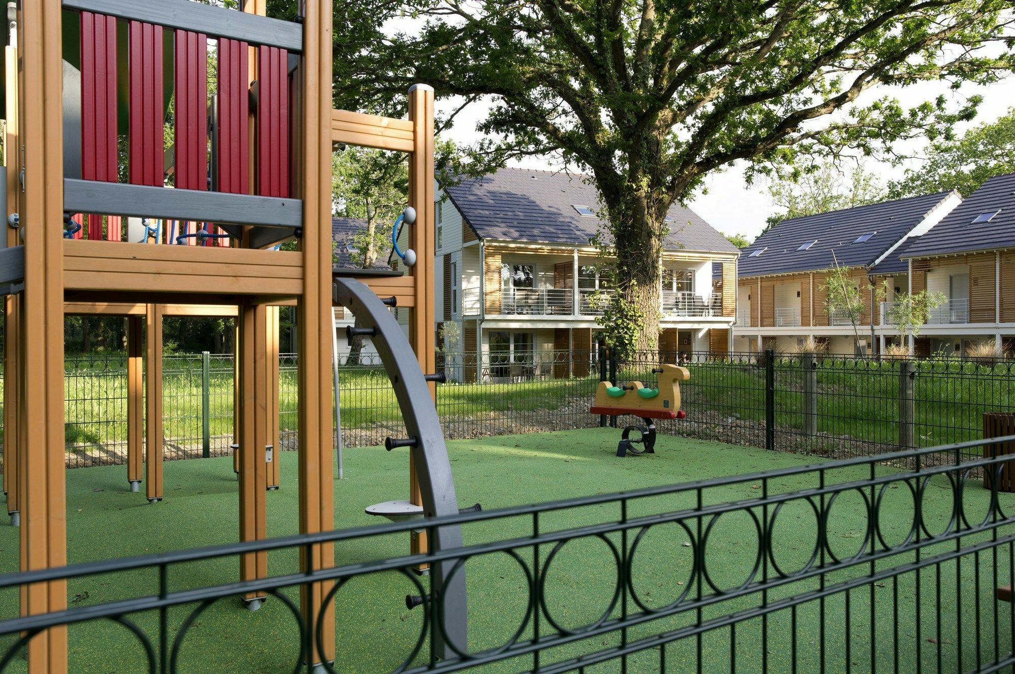 Residence Pierre & Vacances Le Domaine Du Bois De La Gree ポミシェ エクステリア 写真